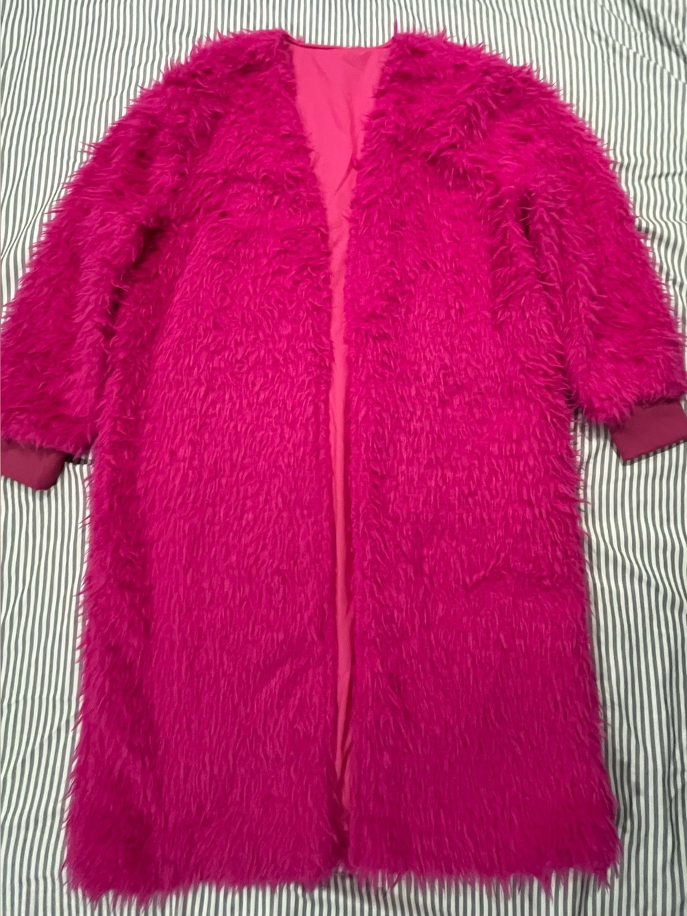 Faux Fur Open Coat in Hot Pink / Bright Fuchsia